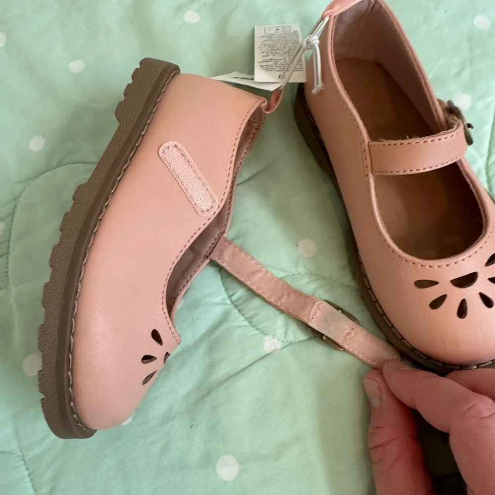 NWT Old Navy BAMBOO Pink Dress Shoes with Classic Mary Jane Style  size 8
